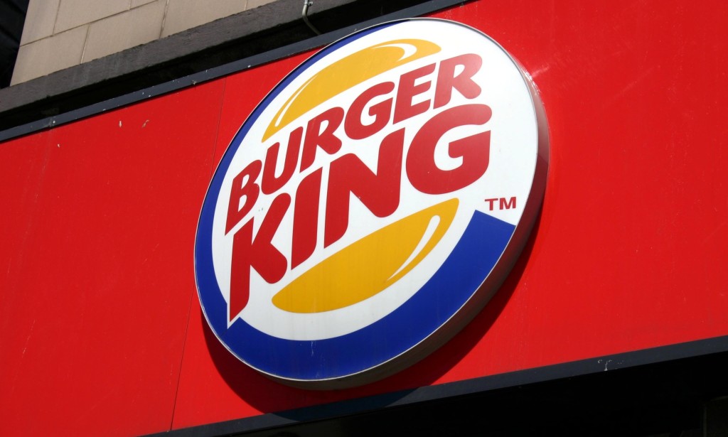 You are currently viewing “Burger King” உணவகங்களில் உணவருந்த தடை! தீவிரமடையும் “கொரோனா” கட்டுப்பாடுகள்!!