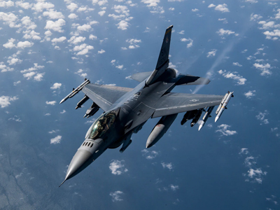 Read more about the article F-16 ரக போர் விமானங்களின் திறன் மோதலில் இருப்பதை ரஷ்ய ஜனாதிபதி புடின் நிராகரித்தார்!