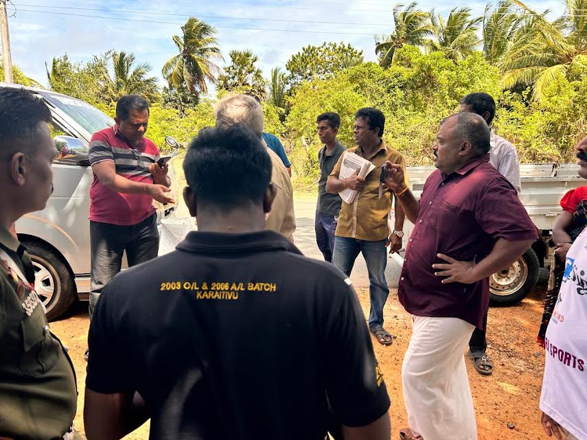 You are currently viewing மருதங்கேணியில் தமிழ் தேசிய மக்கள் முன்னணியினரின் பரப்புரைக்குள் தலையிட்ட சிறீலங்கா காவற்துறை!